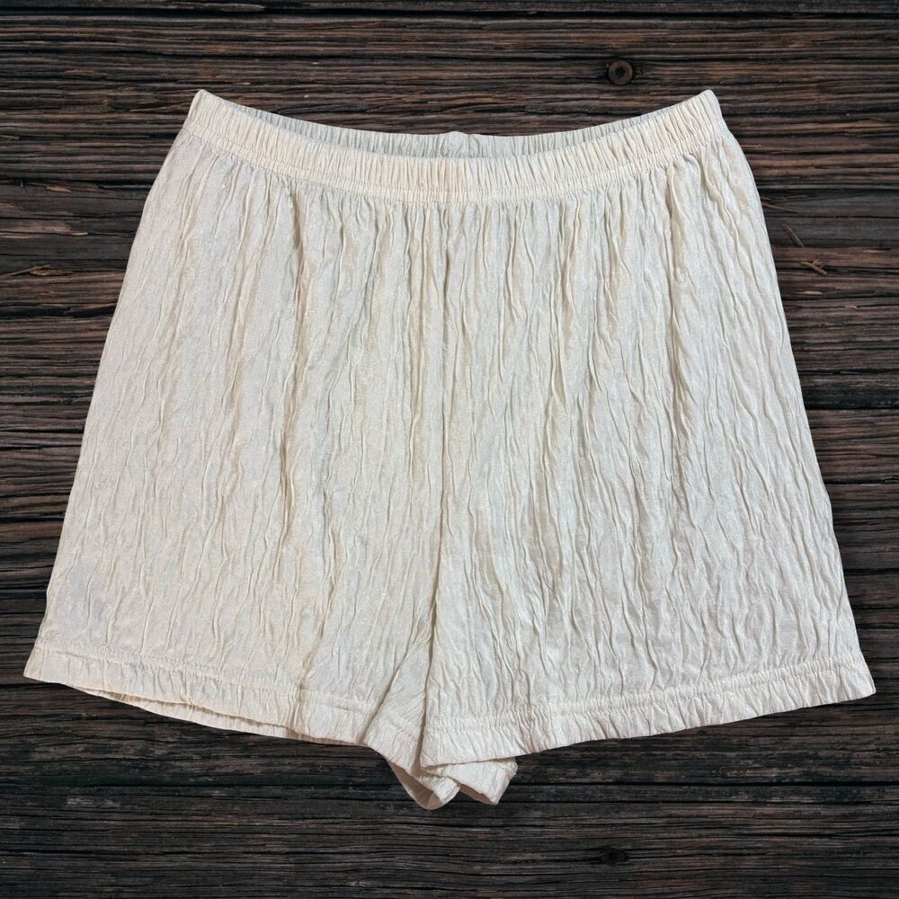 Vintage 90s Victoria’s Secret Ivory Crinkle Lounge Sleep Shorts Medium